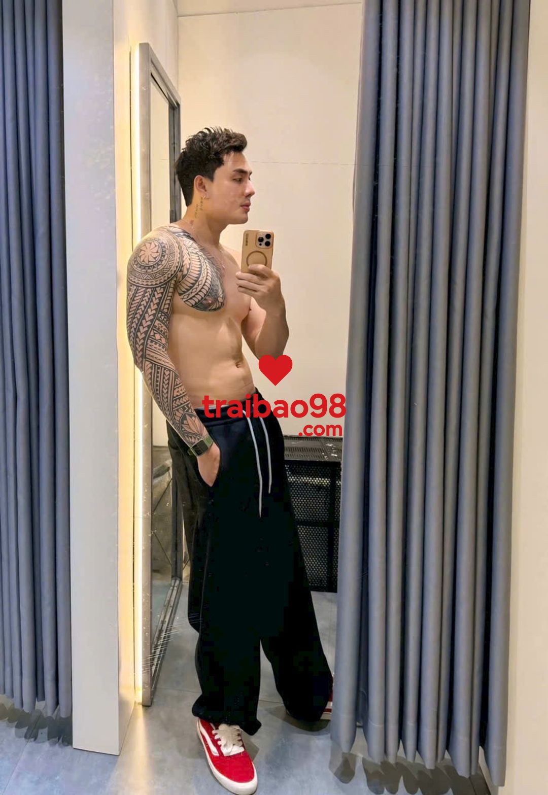 Model tiến