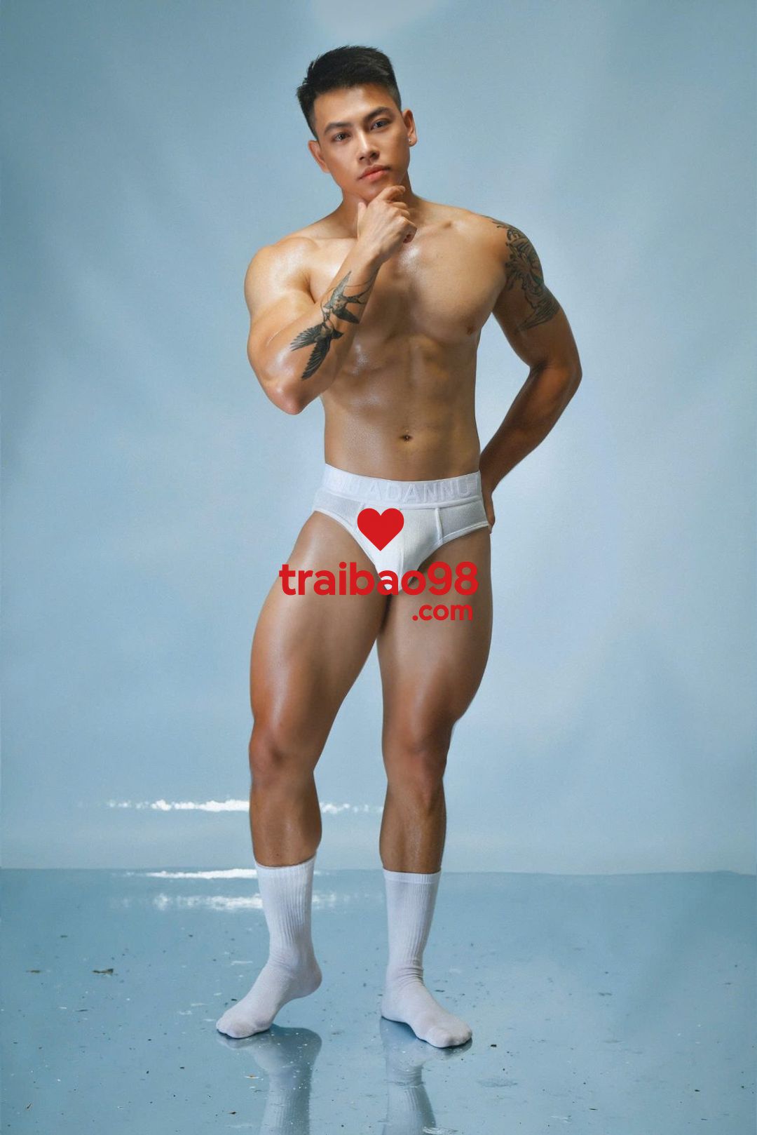 Tom tại Hà Nội