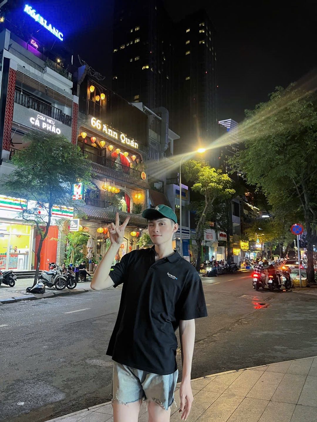 Long tại Hà Nội