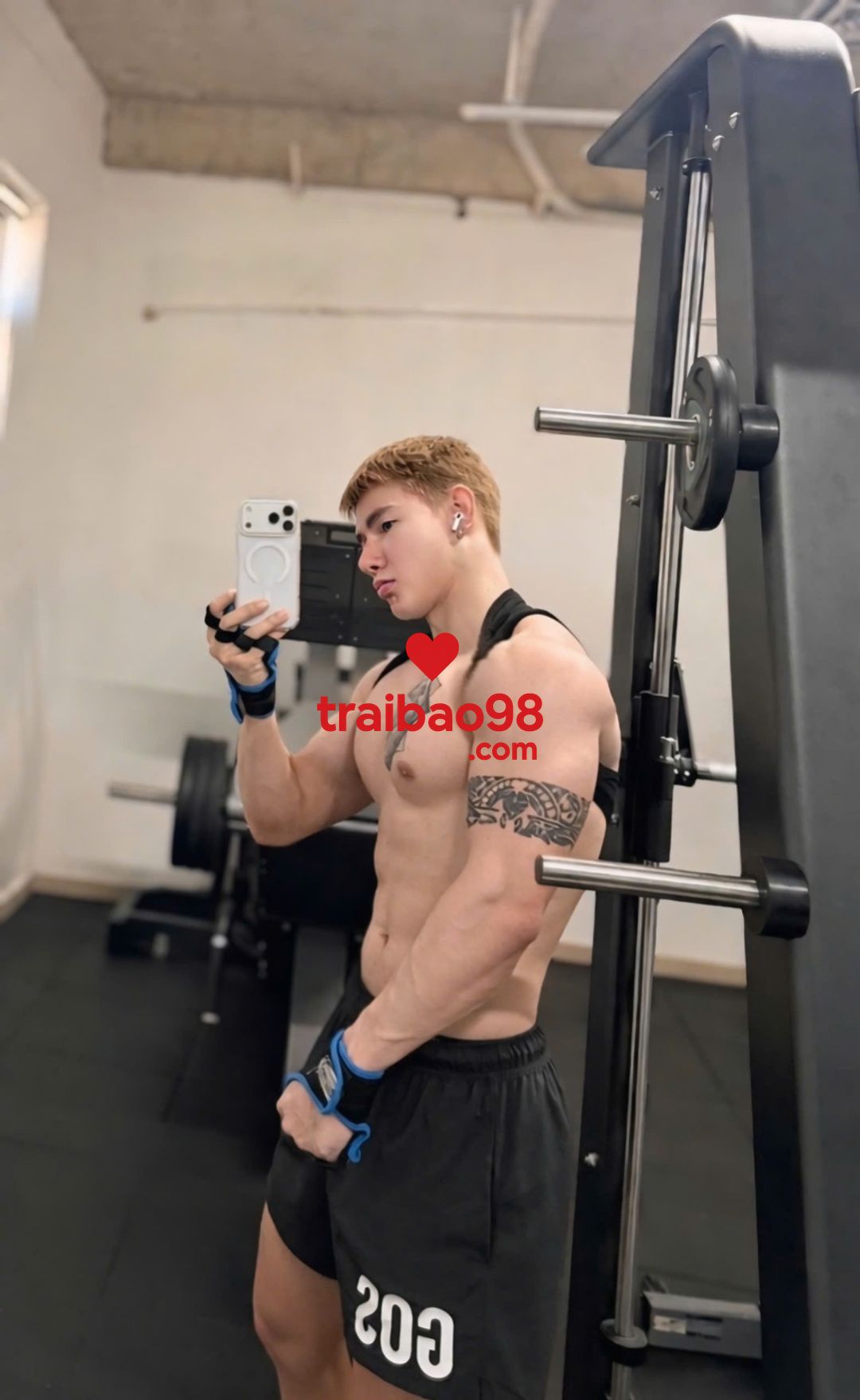 tú bot tại Sài Gòn